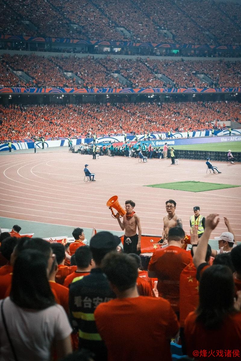 国足第六次世预赛失利,球迷再盼四年有何不同? 国足第六次世预赛失利,球迷再盼四年有何不同?